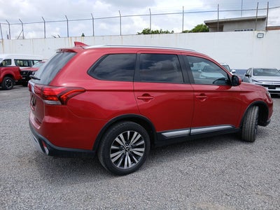 2019 Mitsubishi OUTLANDER ES