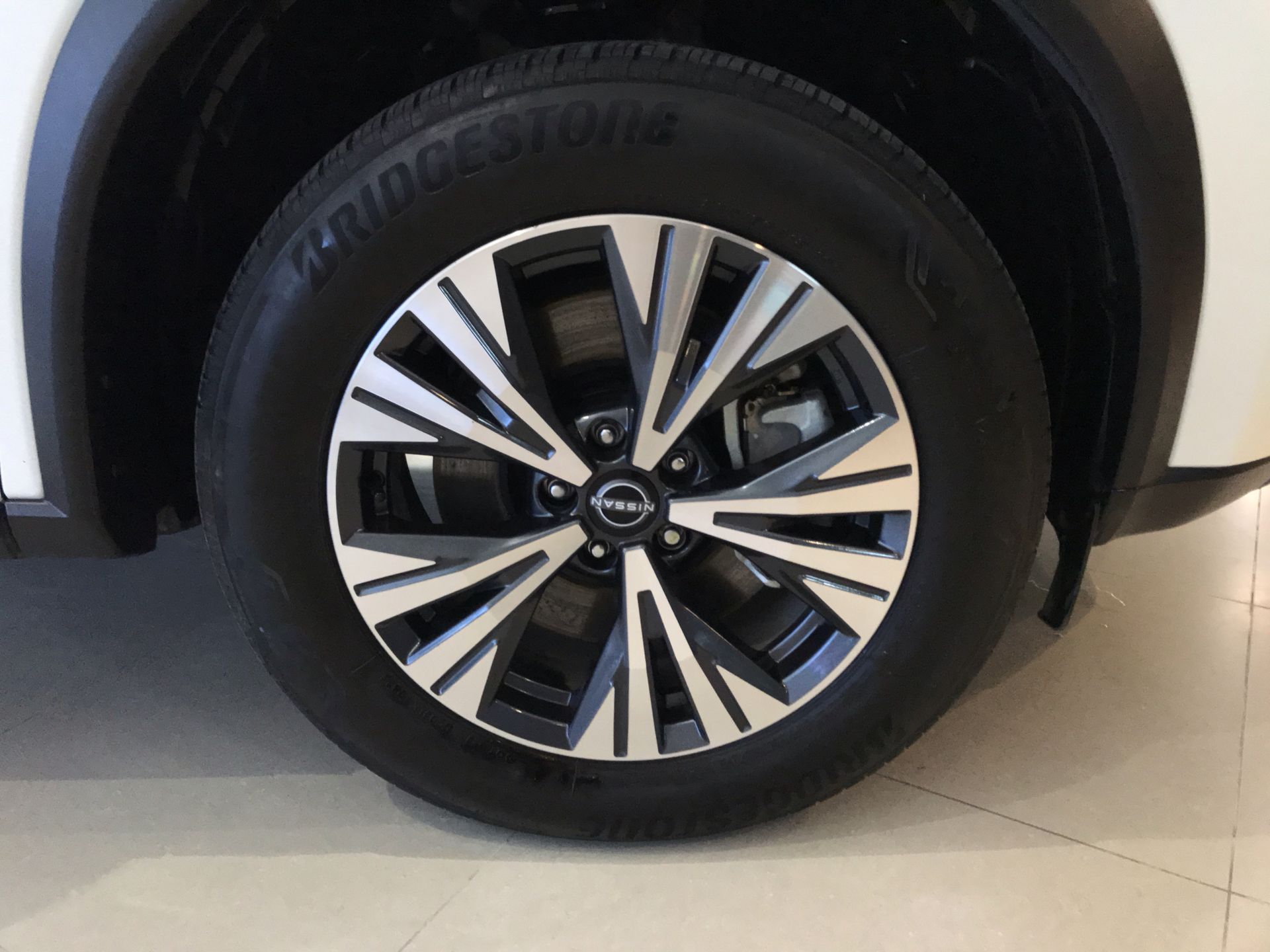 2025 Nissan X-TRAIL EXCLUSIVE E-POWER 2 ROW 25