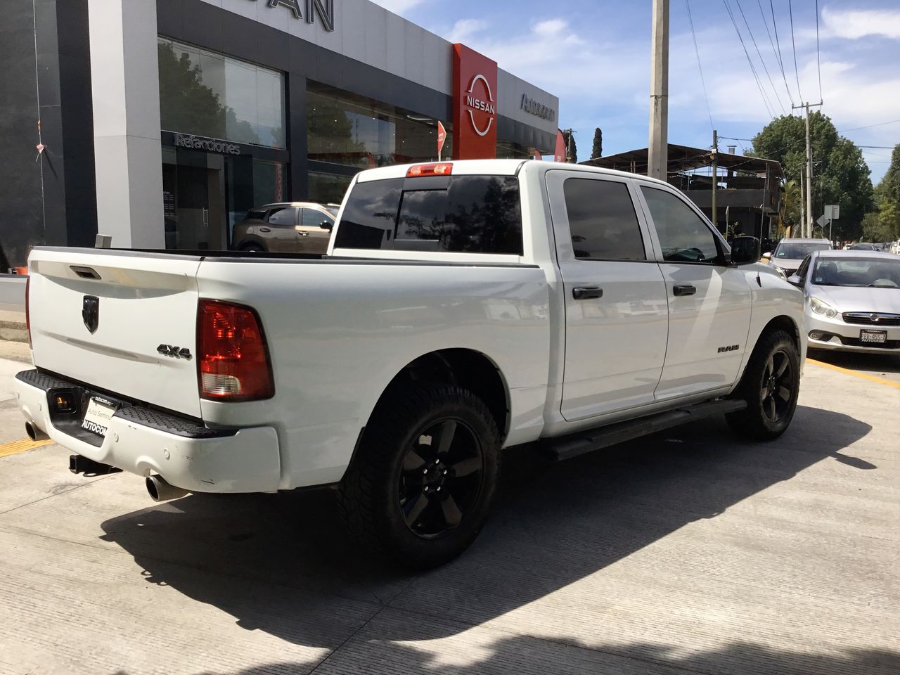 2023 RAM RAM 1500 HEMI SPORT CREW CAB 4X4 V8 8AT