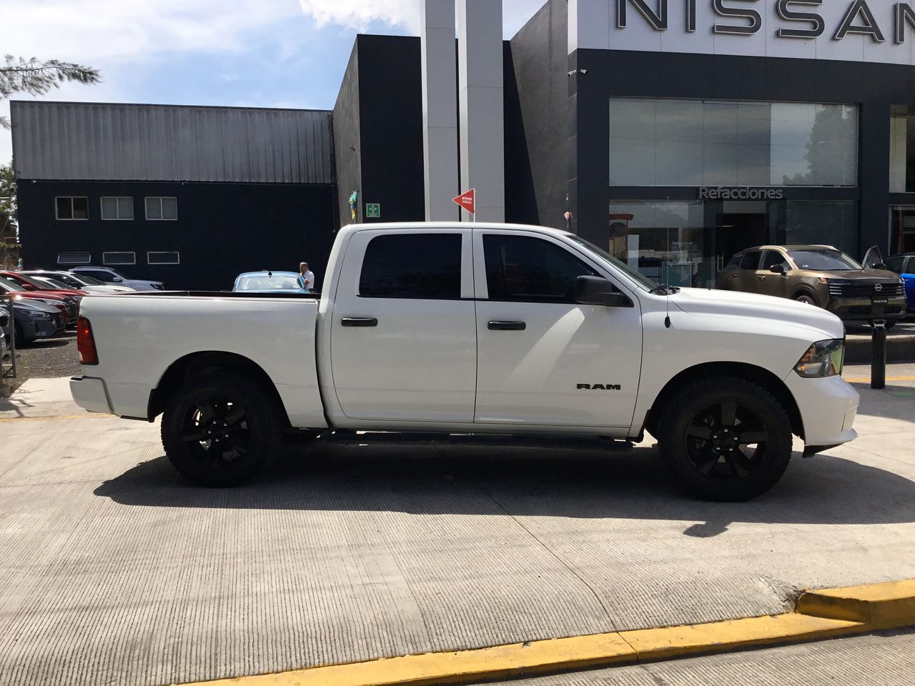 2023 RAM RAM 1500 HEMI SPORT CREW CAB 4X4 V8 8AT