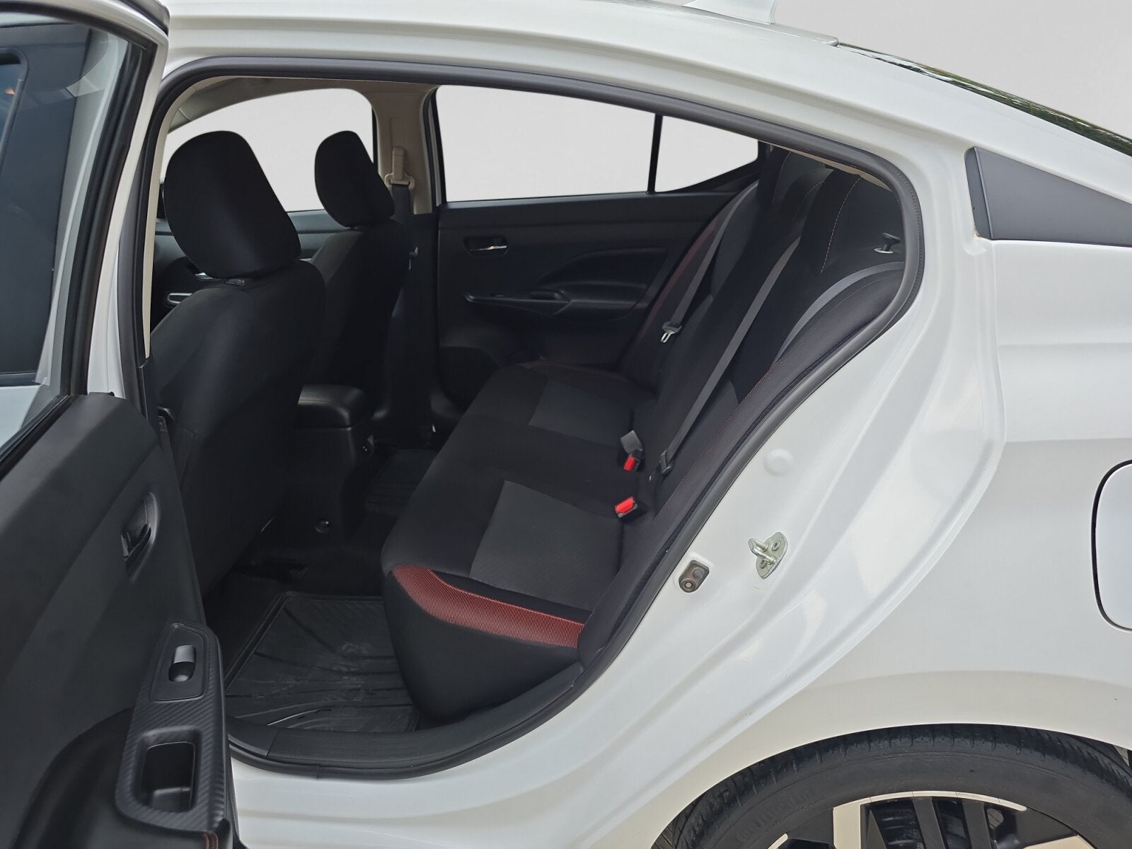 2023 Nissan VERSA VERSA SR CVT