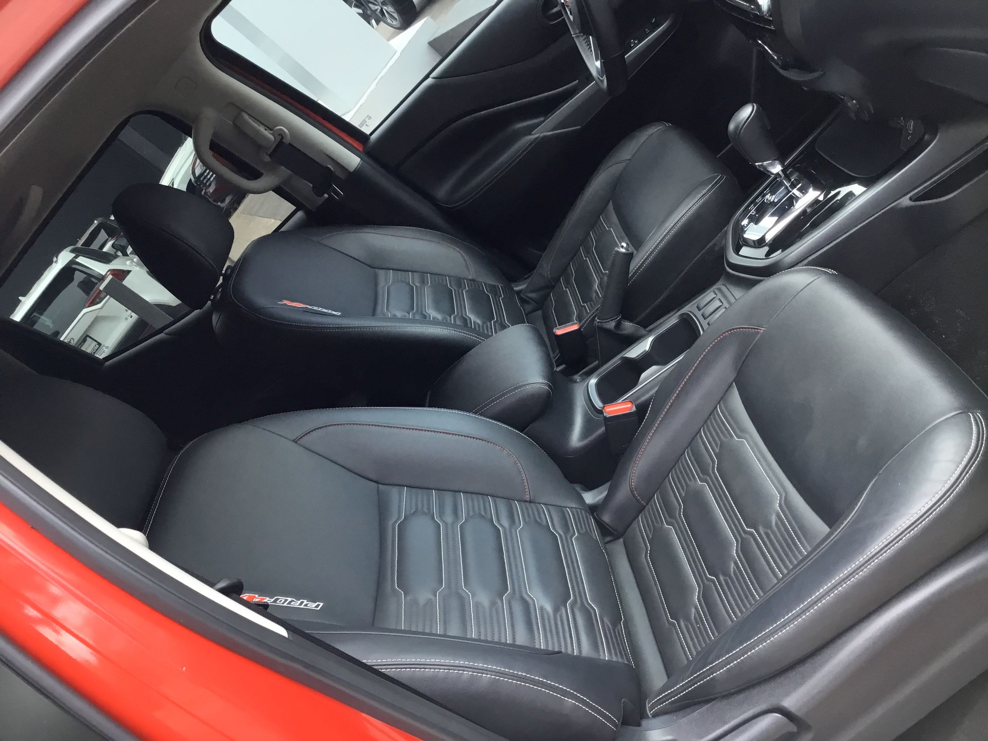 2025 Nissan FRONTIER PRO-4X 4X4 TA 25