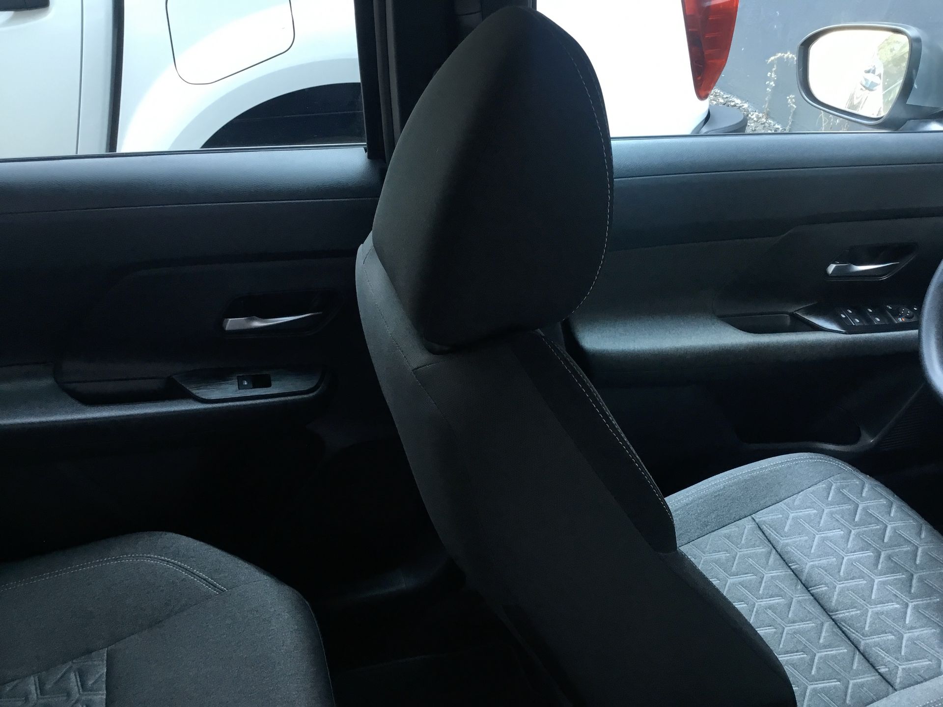 2025 Nissan KICKS ADVANCE CVT