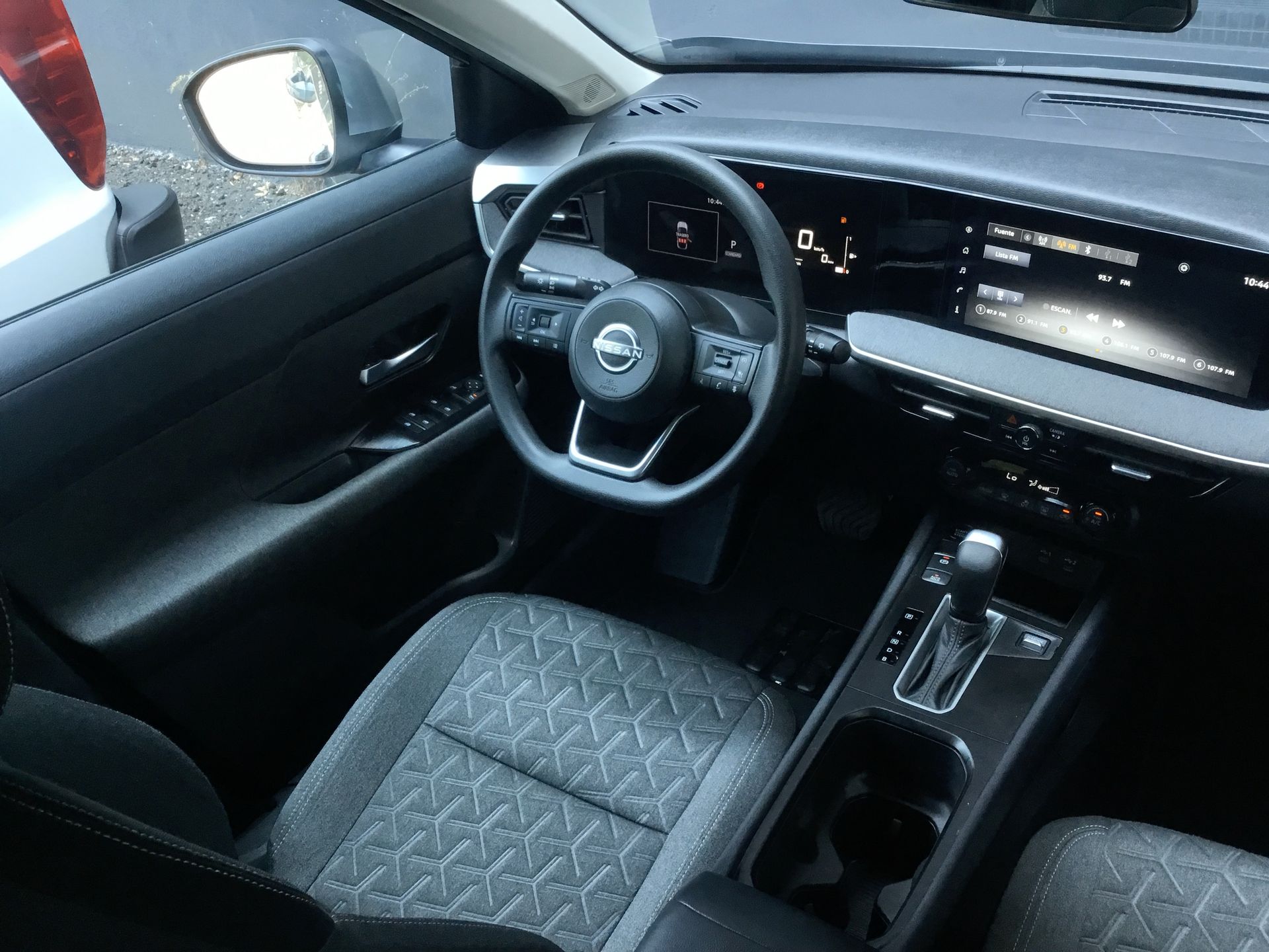 2025 Nissan KICKS ADVANCE CVT