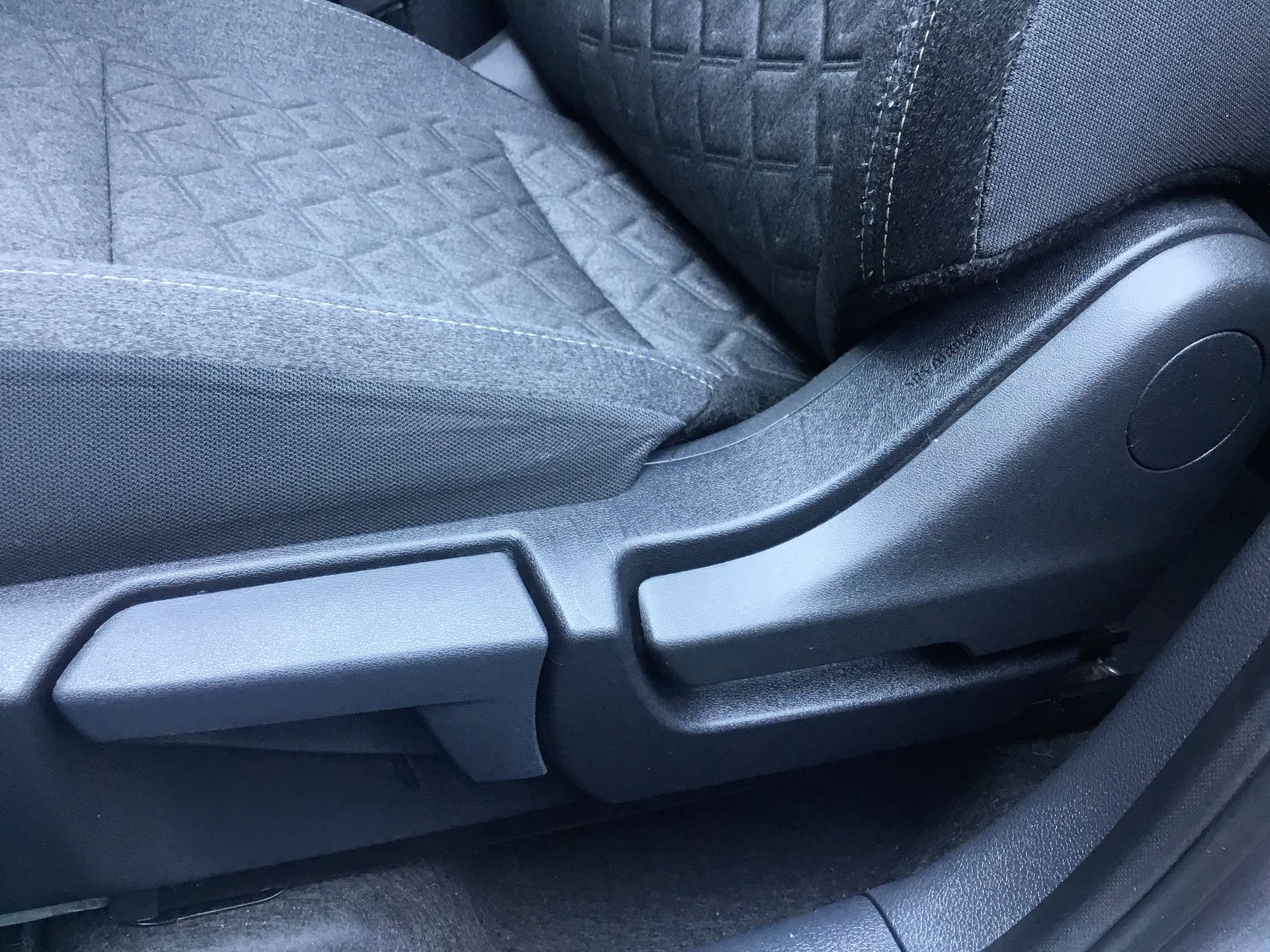 2025 Nissan KICKS ADVANCE CVT