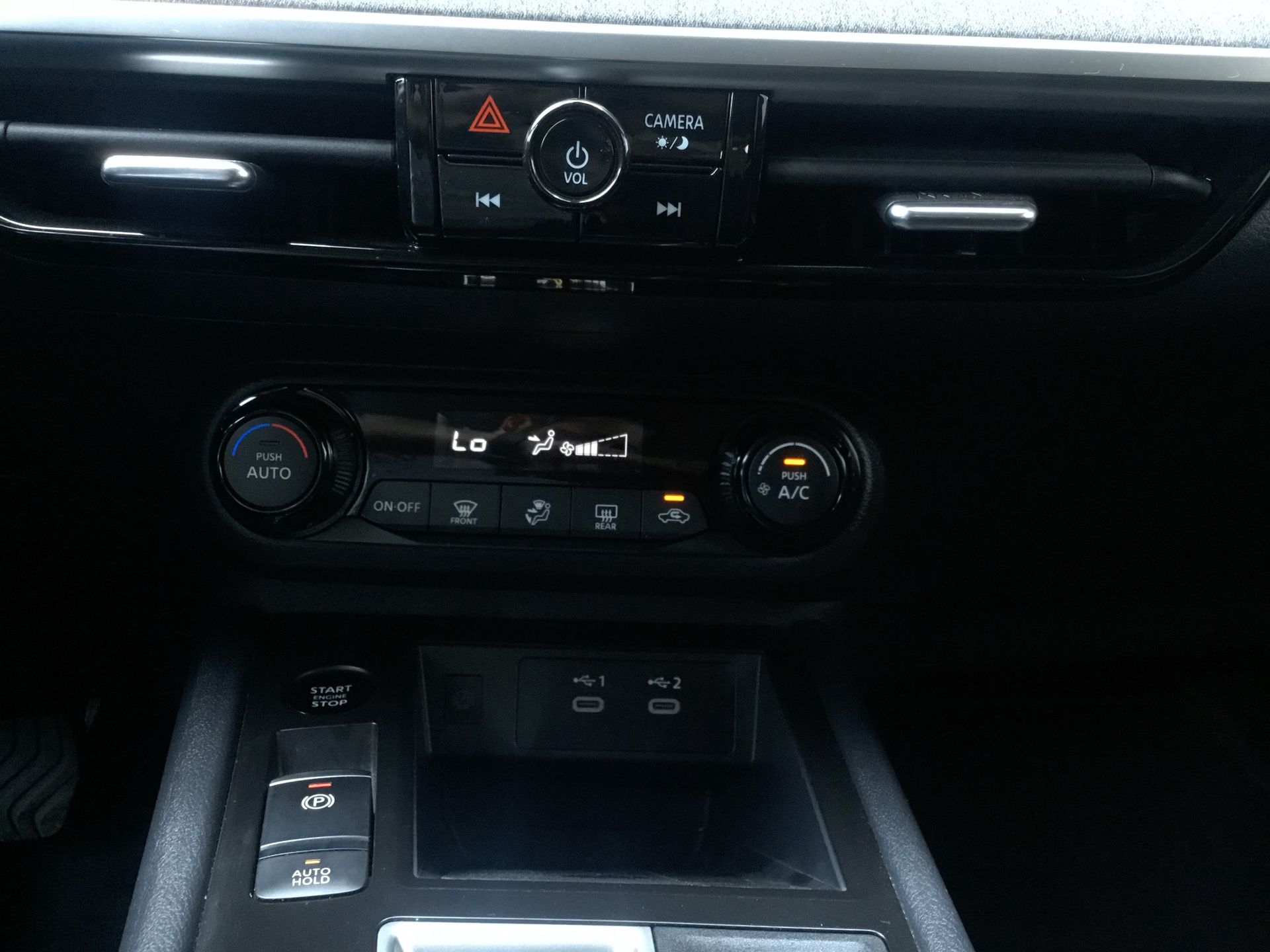 2025 Nissan KICKS ADVANCE CVT