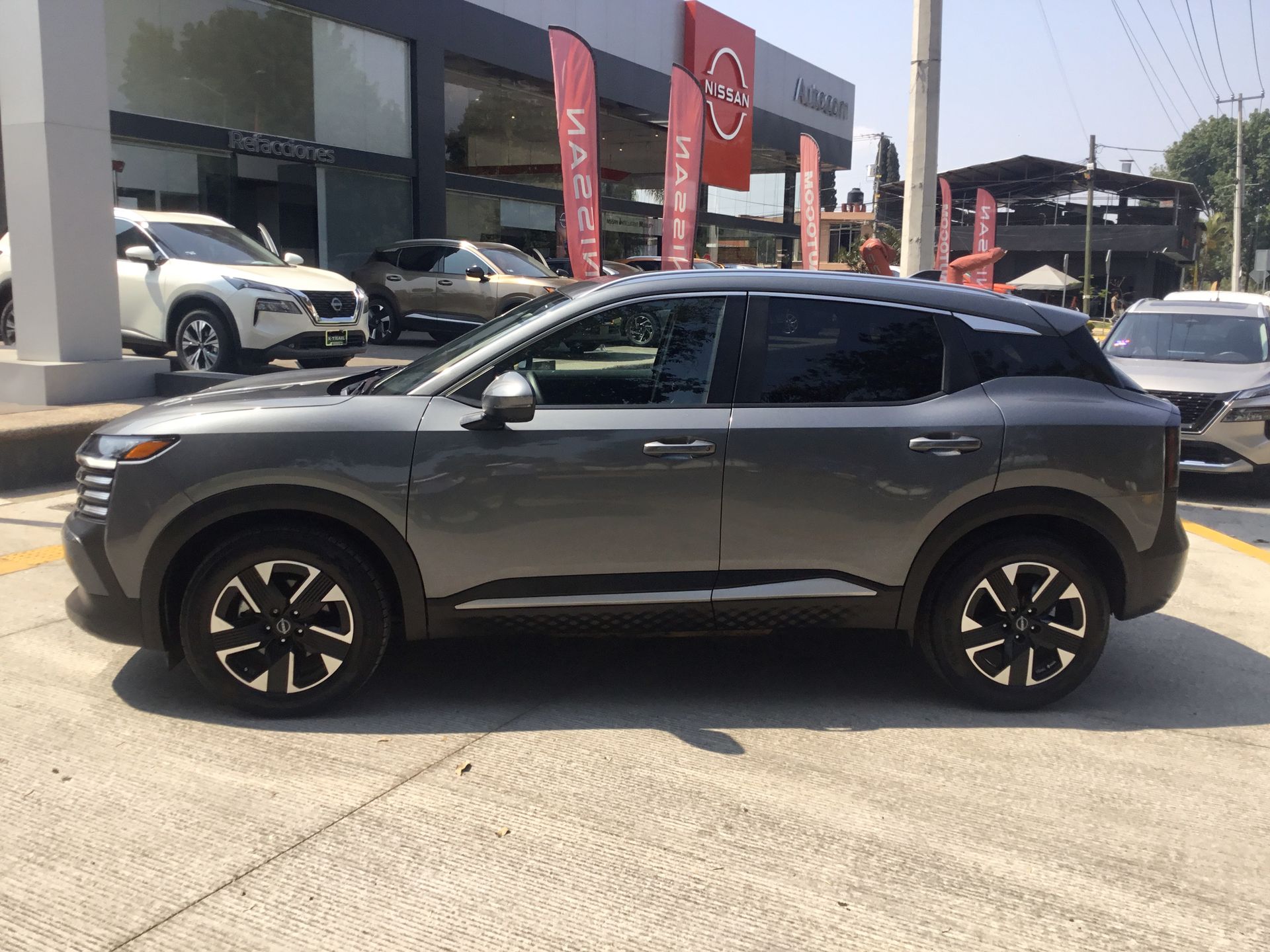 2025 Nissan KICKS ADVANCE CVT