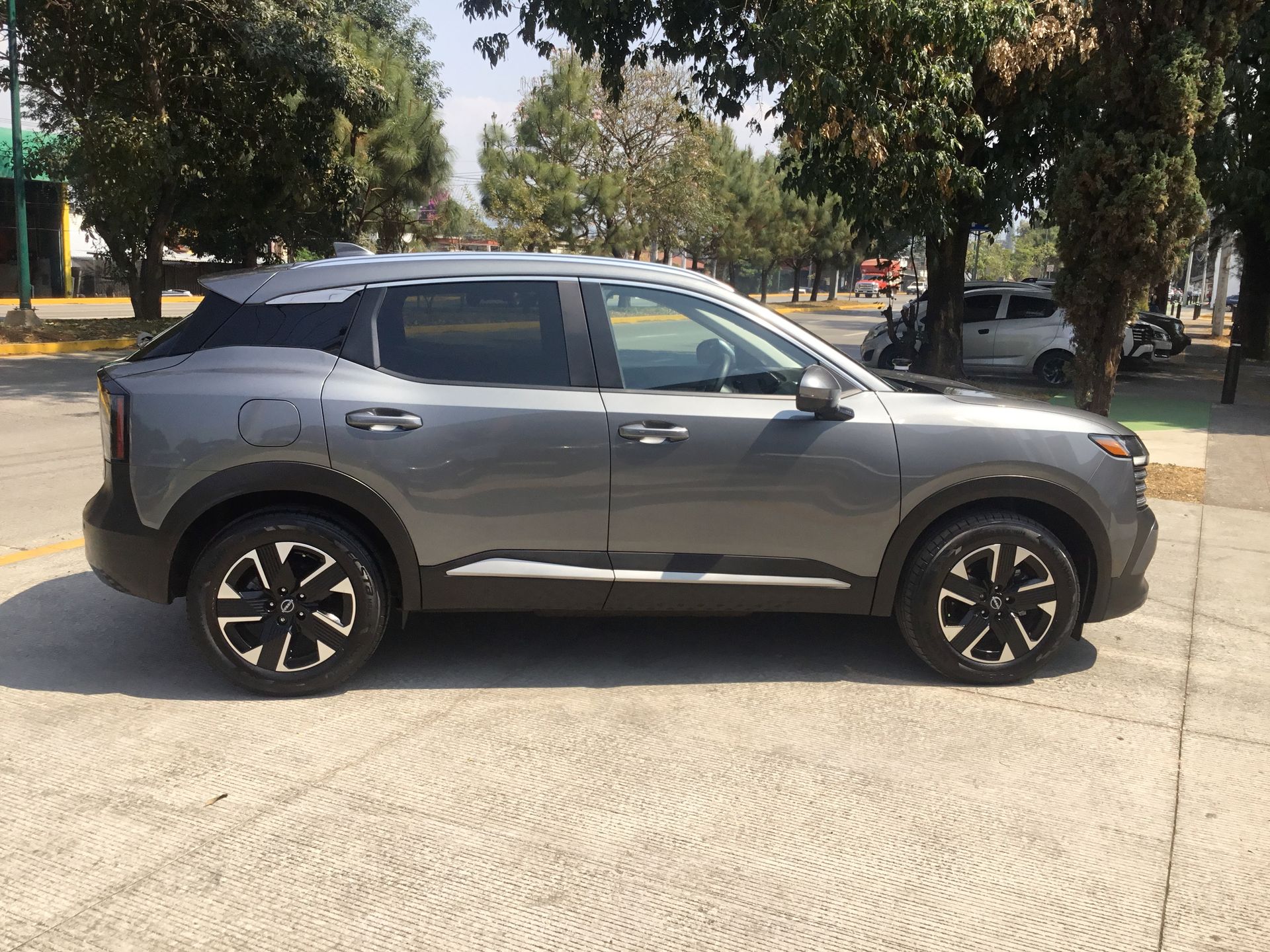 2025 Nissan KICKS ADVANCE CVT