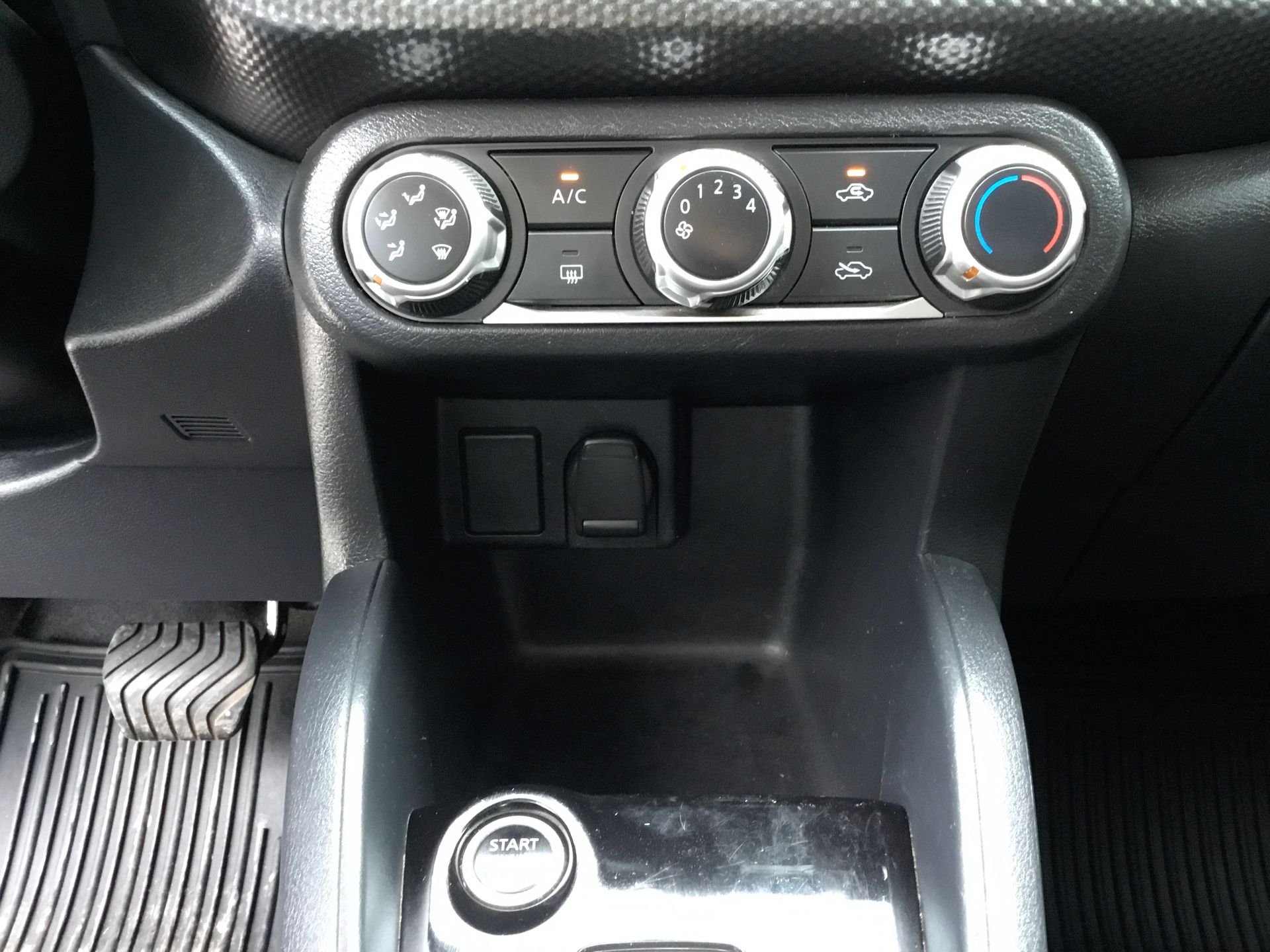 2021 Nissan KICKS ADVANCE 1.6 LTS CVT 21