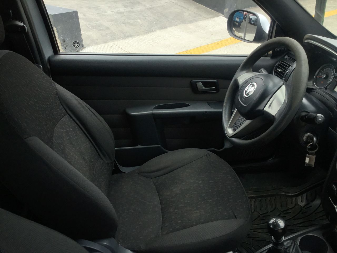2019 RAM 700 SLT REGULAR CAB