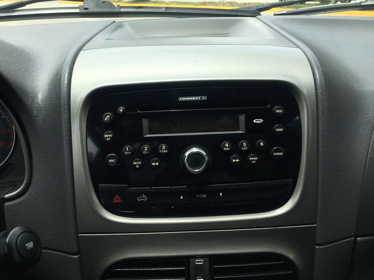 2019 RAM 700 SLT REGULAR CAB