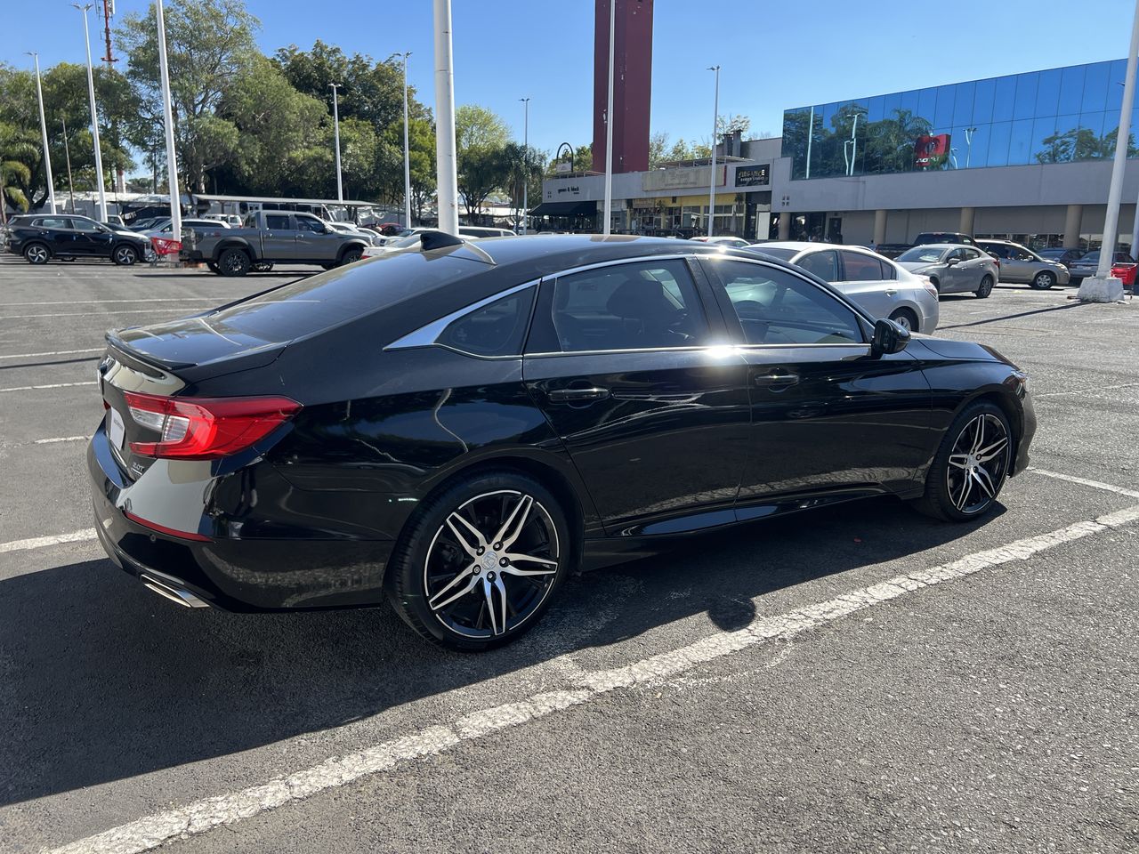 2022 Honda ACCORD TOURING