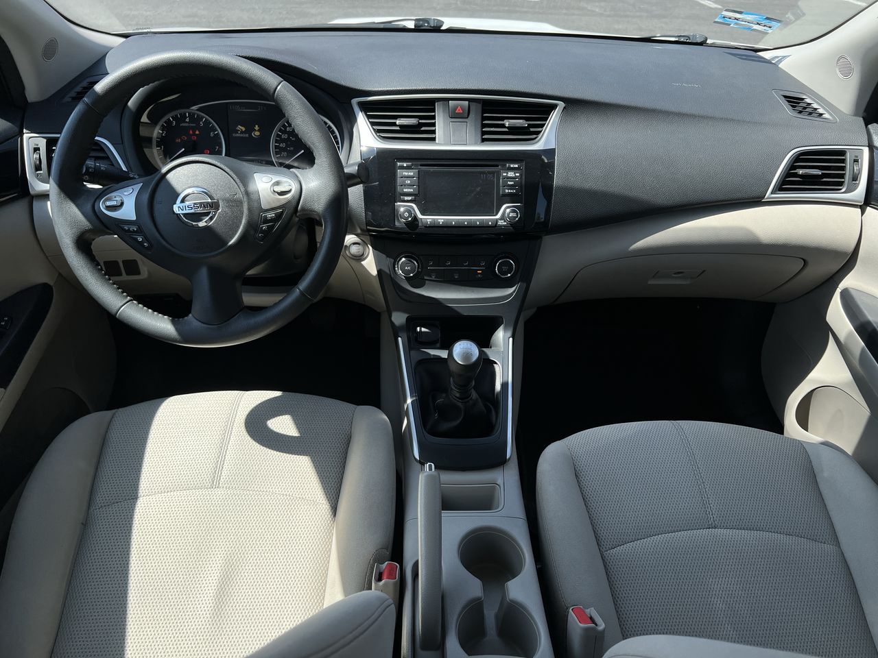 2017 Nissan SENTRA SENTRA ADVANCE MT