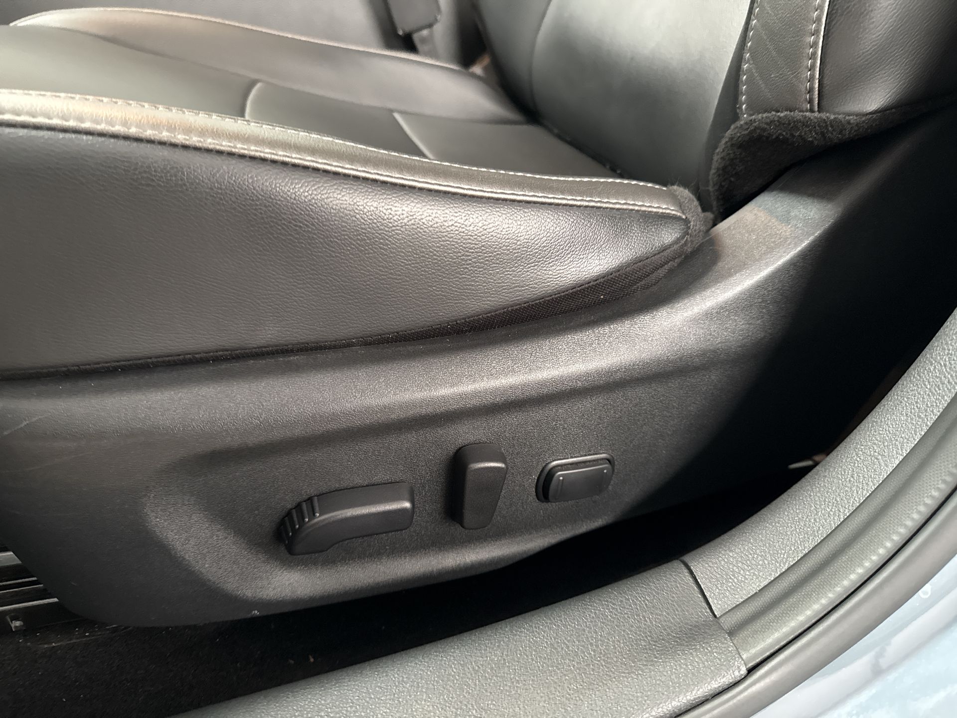 2025 Nissan SENTRA SENTRA SR PLATINUM BITONO CVT