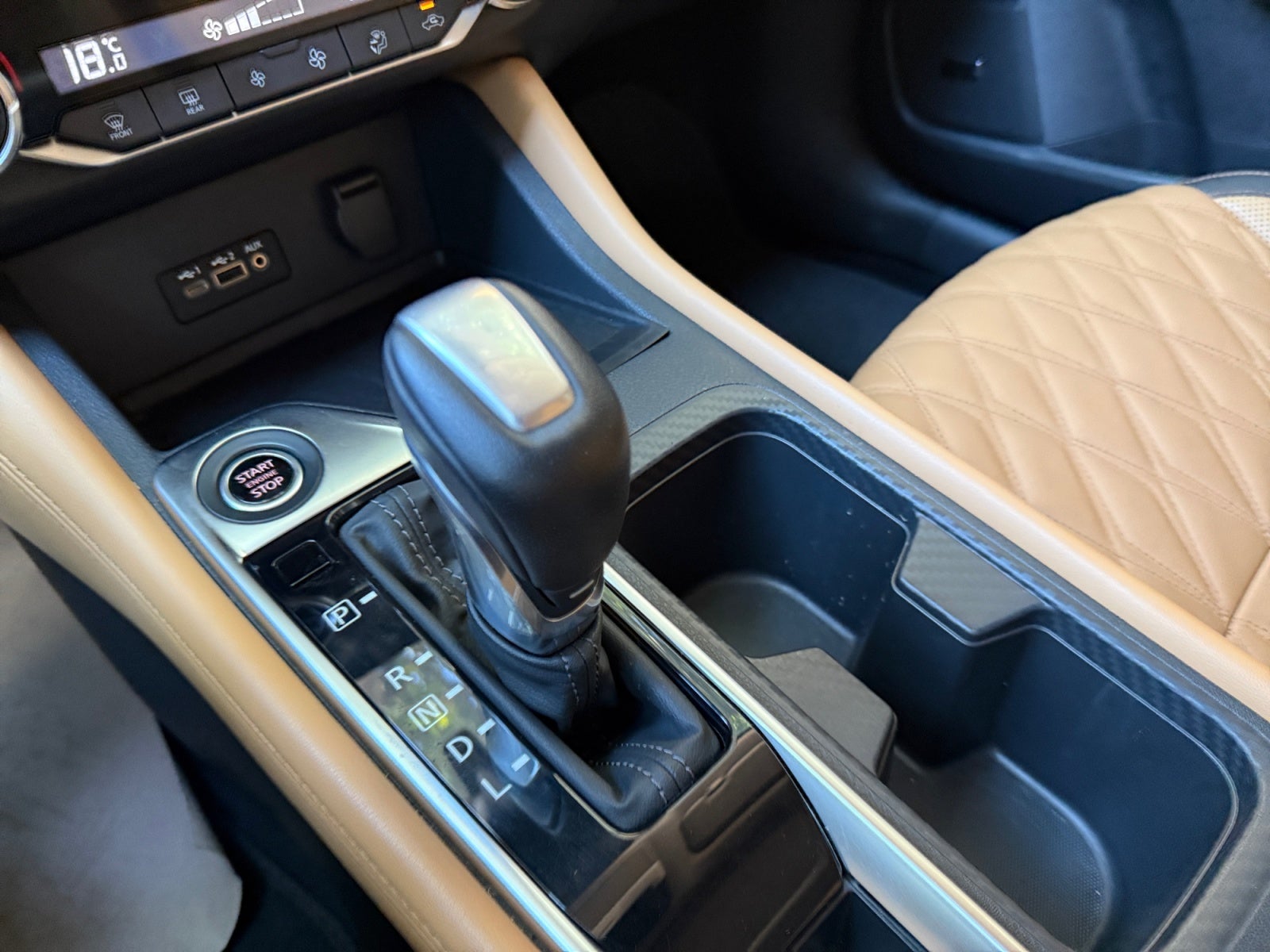 2025 Nissan SENTRA SR PLATINUM BITONO CVT PIEL GENUINA