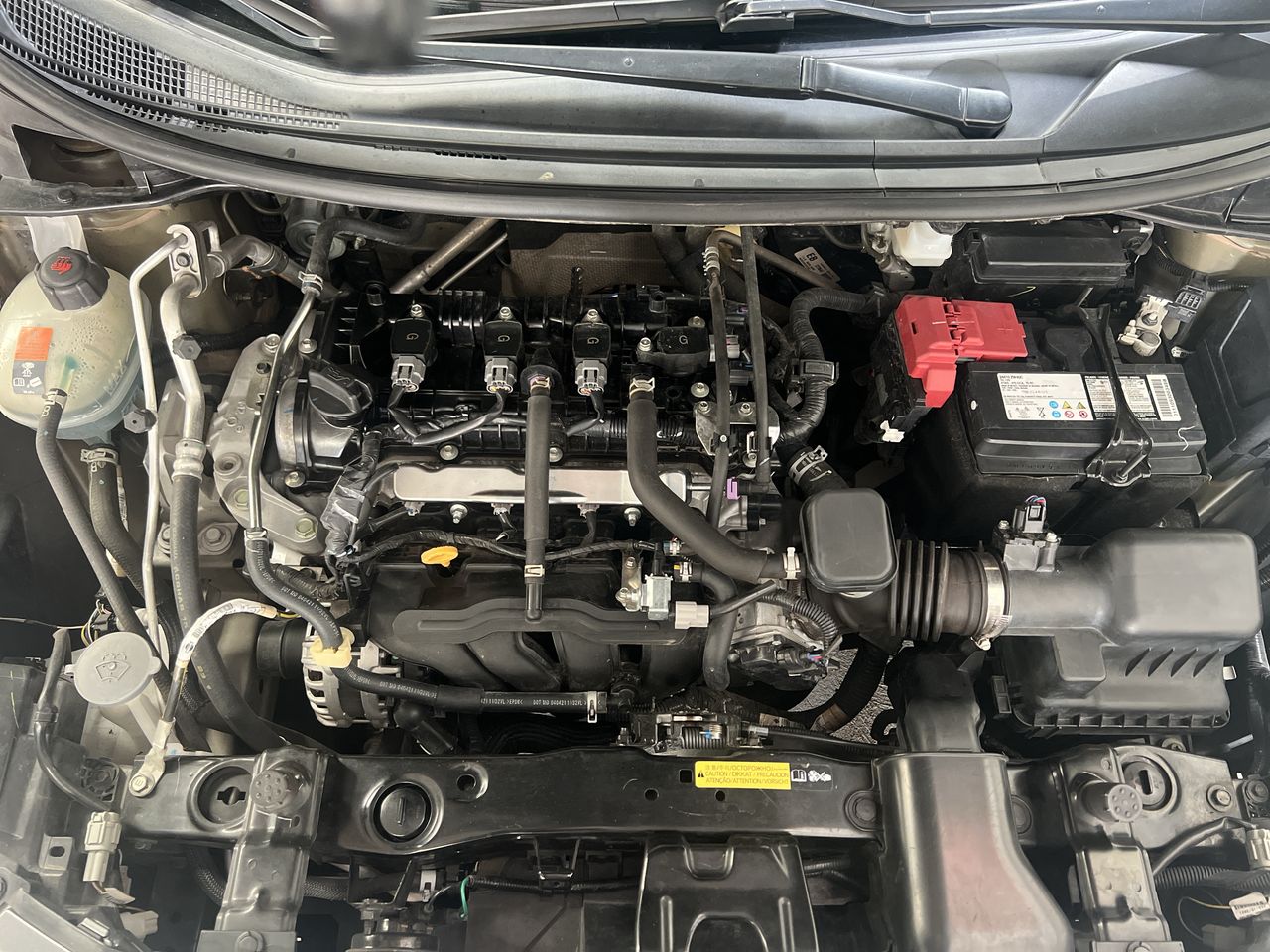 2021 Nissan VERSA ADVANCE MT 21