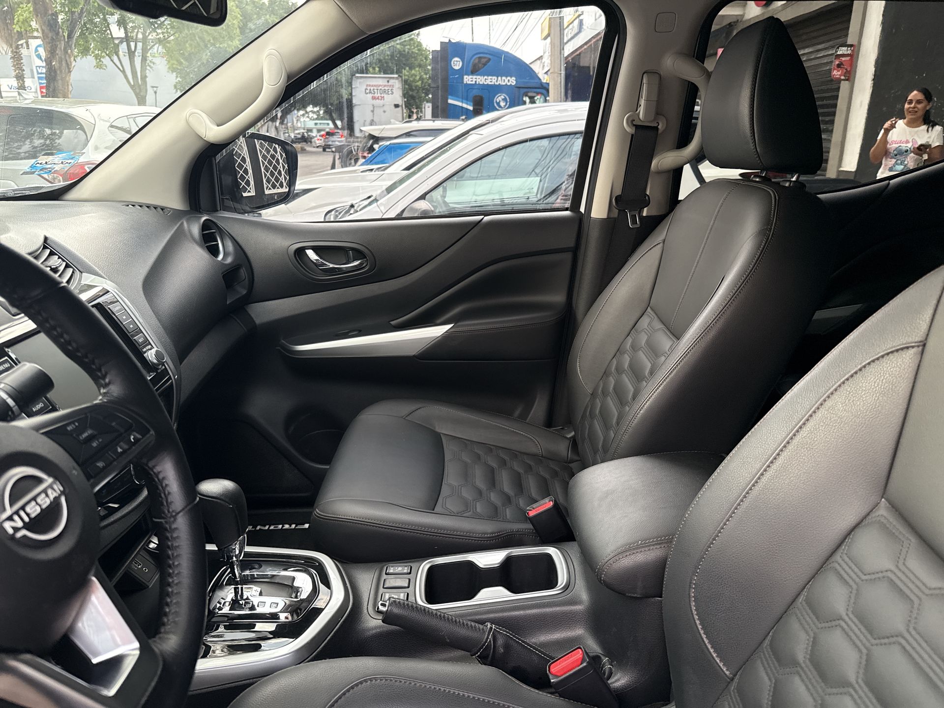 2023 Nissan FRONTIER PLATINUM LE TA 23