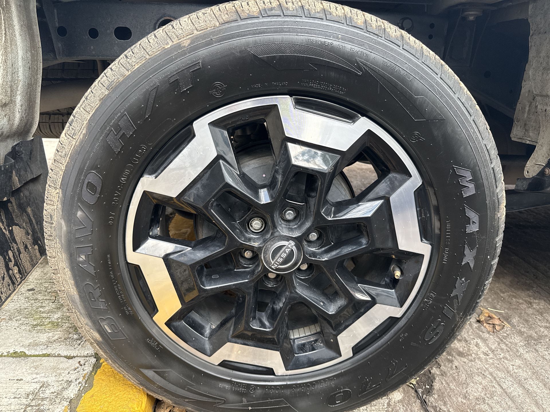 2023 Nissan FRONTIER PLATINUM LE TA 23