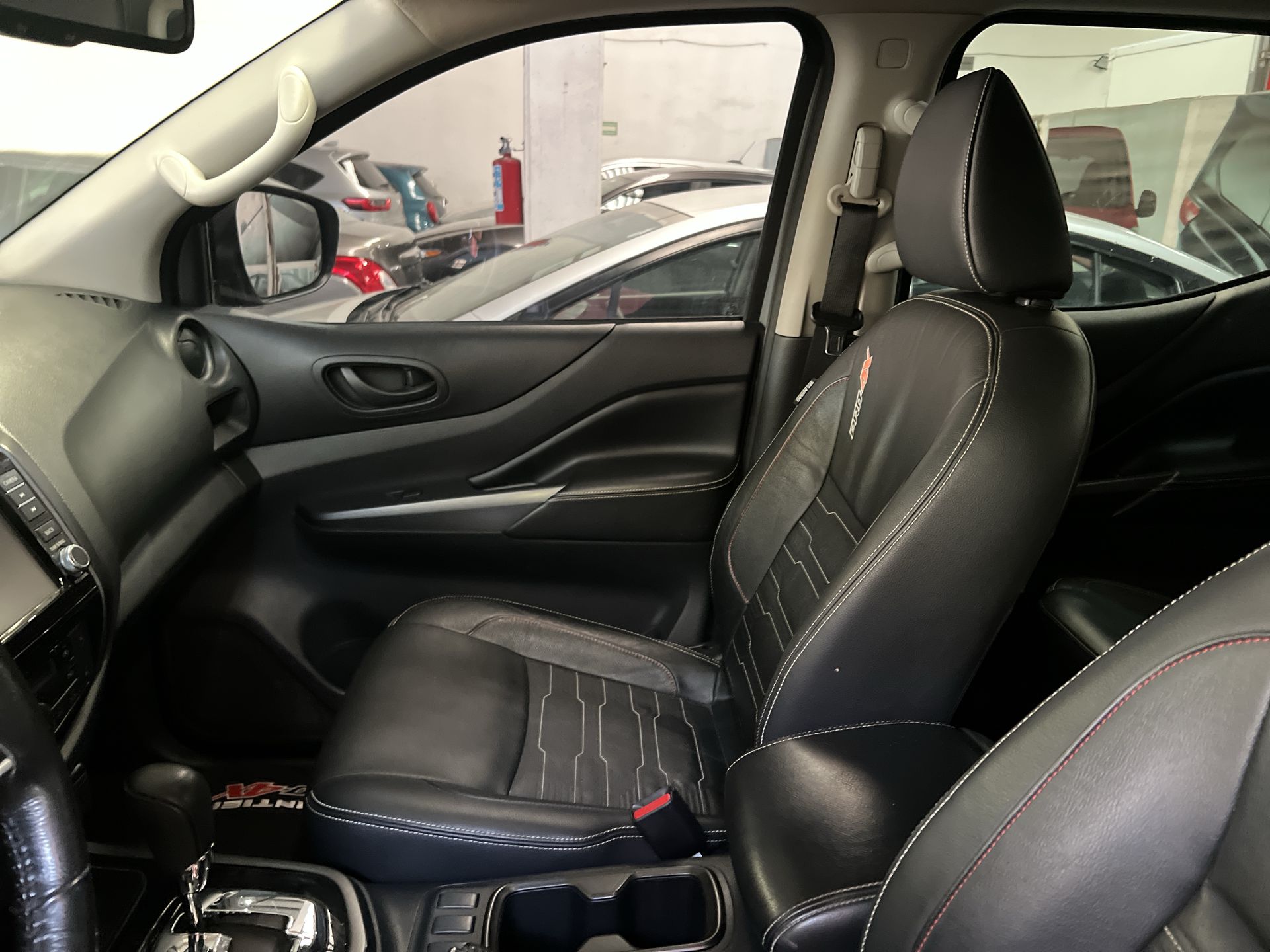 2023 Nissan FRONTIER PRO-4X 4X4 TA 23