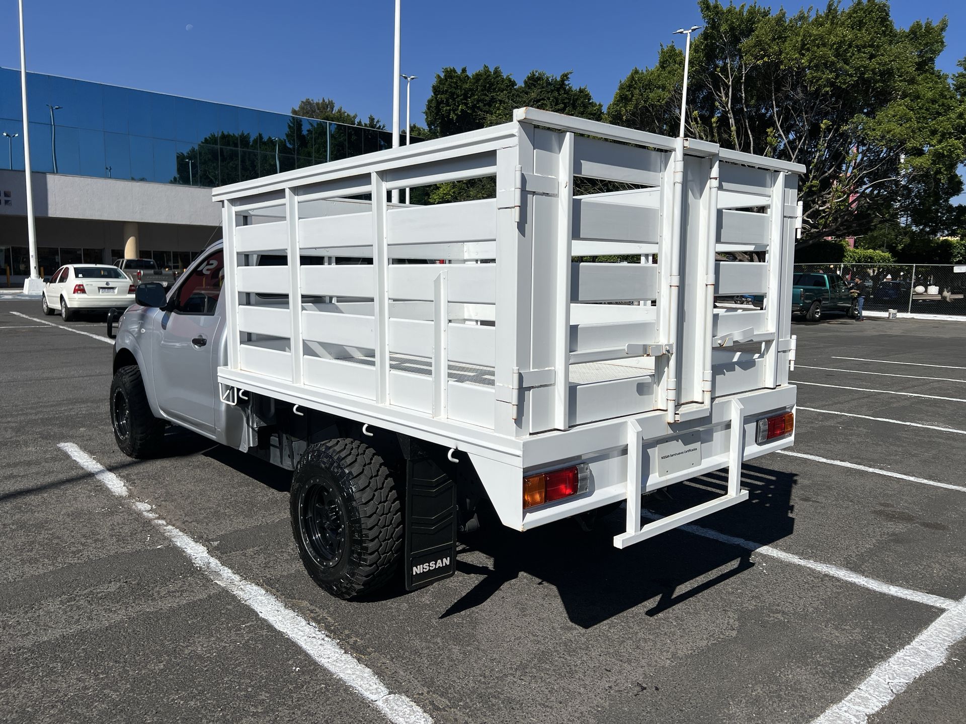 2023 Nissan FRONTIER CHASIS TM AC 23