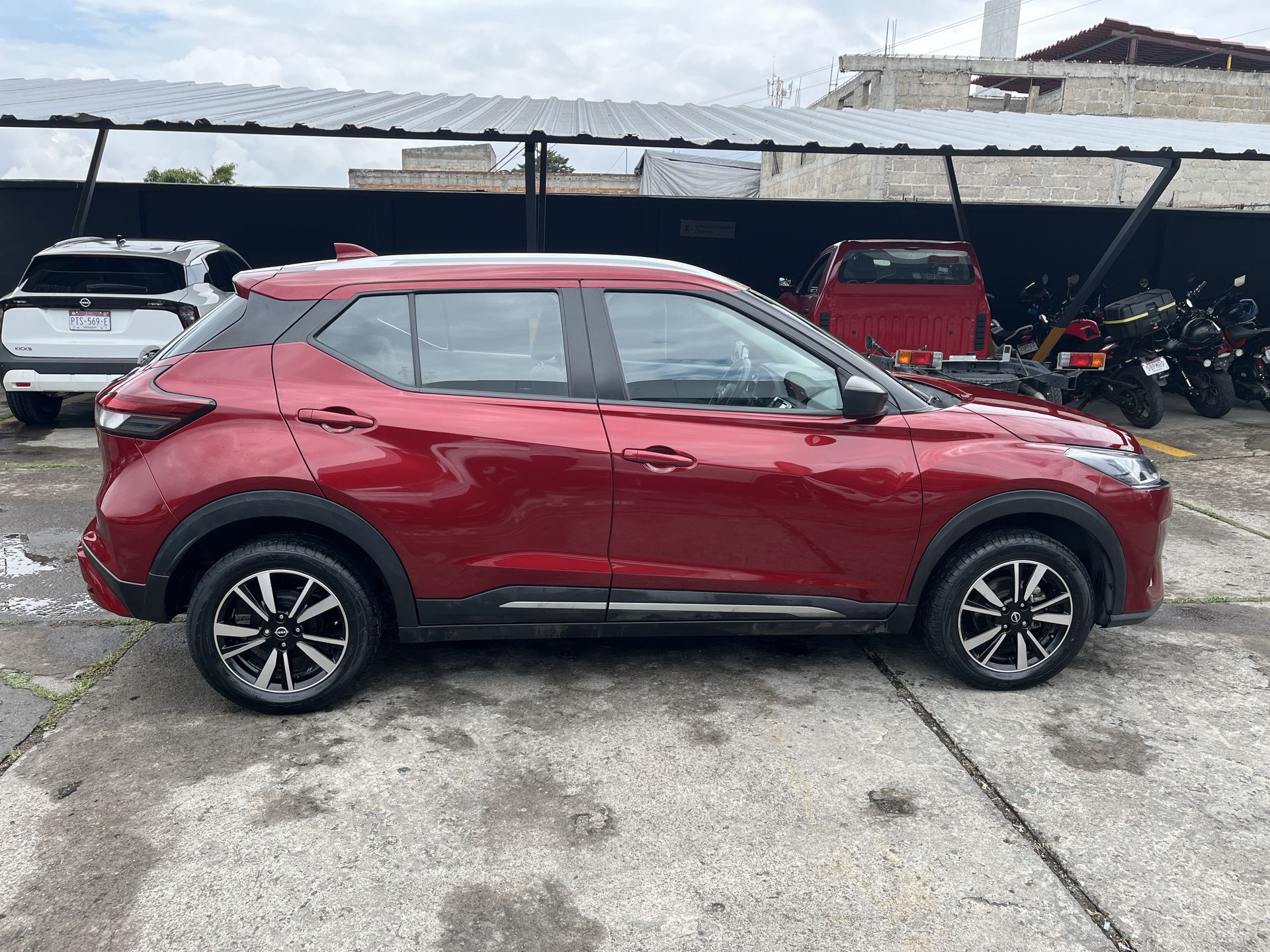 2023 Nissan KICKS ADVANCE 1.6 LTS MT 23
