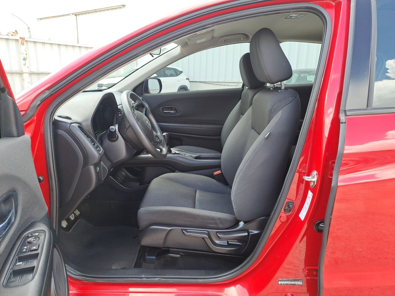 2020 Honda HR-V UNIQ MT
