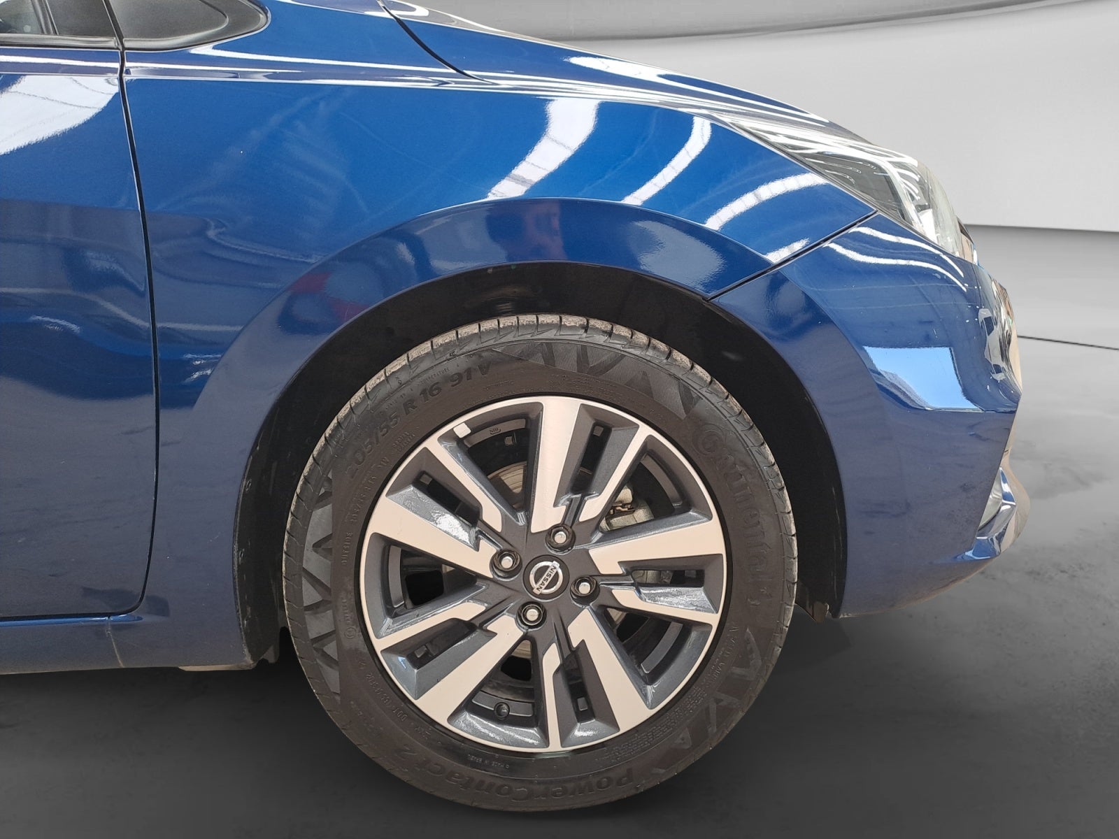2022 Nissan VERSA ADVANCE MT 22