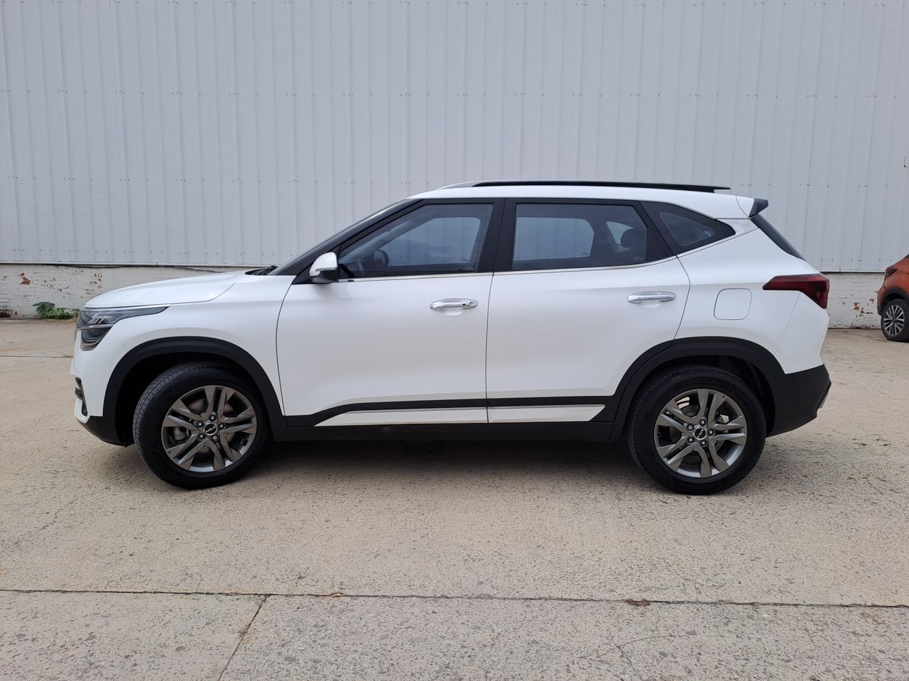 2023 Kia SELTOS SX