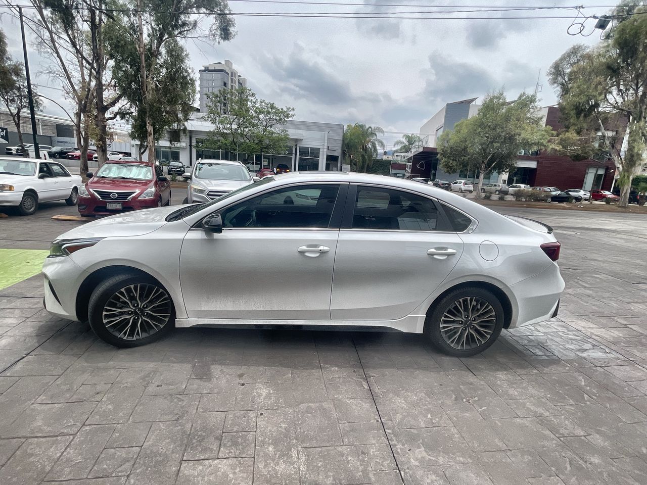 2024 Kia FORTE GT LINE