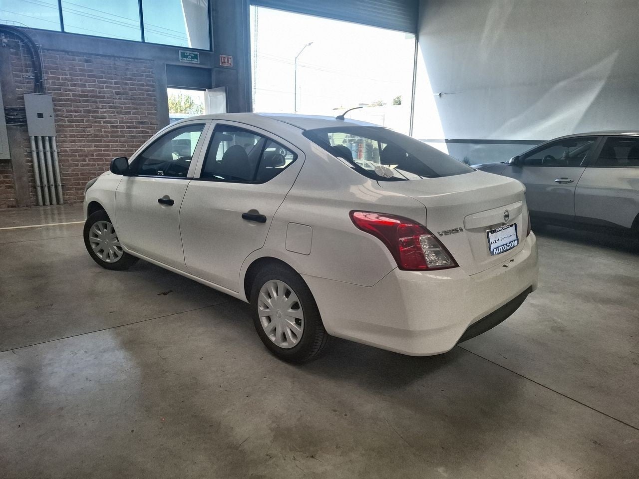 2018 Nissan VERSA DRIVE MT AC