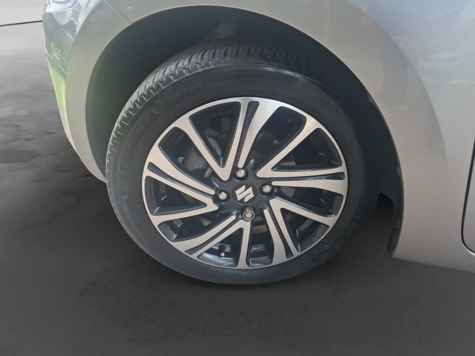 2021 SUZUKI SWIFT GLX CVT