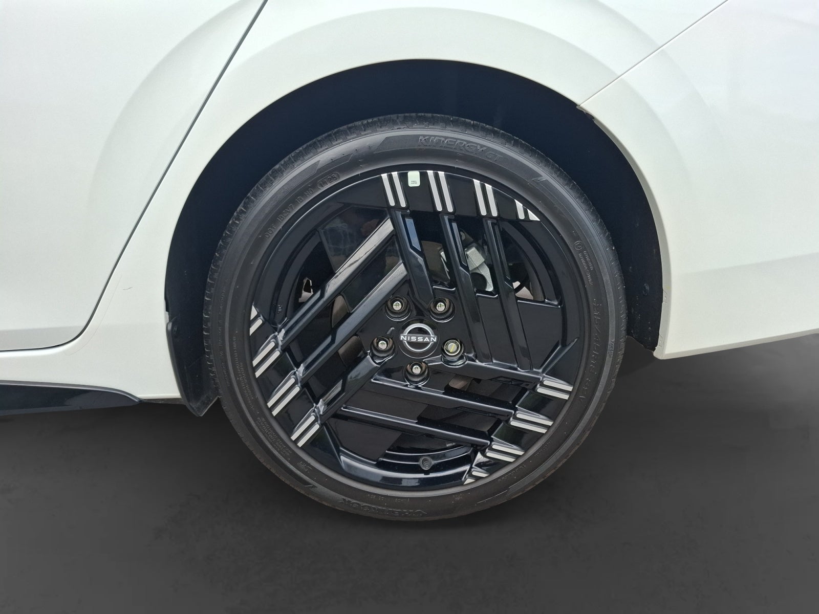 2026 Nissan SENTRA SR PLATINUM CVT 26