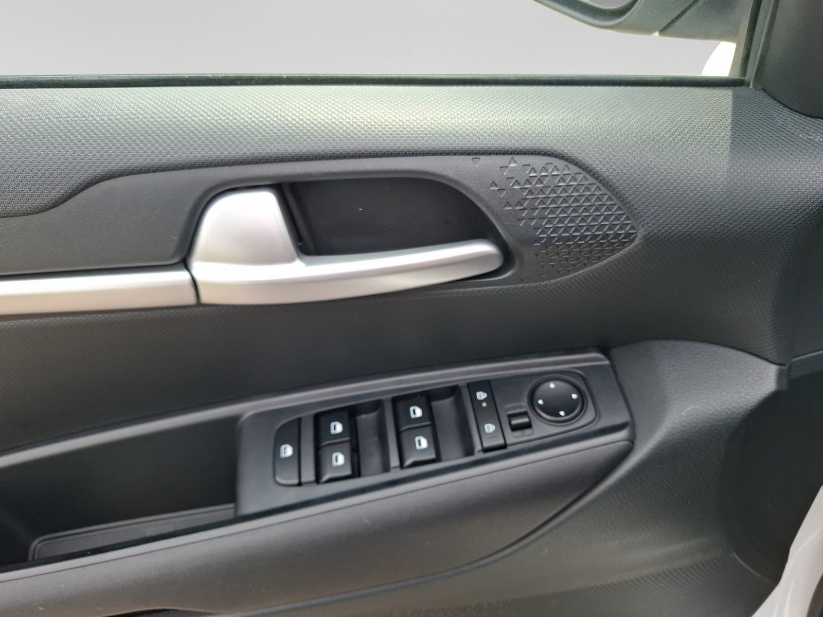 2024 Kia SONET LX MT