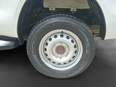 2023 Toyota HILUX D-CAB BASE